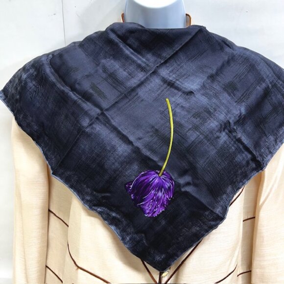 Authentic 100% Silk Gucci Mini Scarf/handkerchief 19"Gray Black Purple Flower(25 - Picture 1 of 12